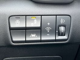 Kia Sportage 1.6 Sportage 4 CRDi ISG MHEV 4x4 Semi-Auto 4WD 5dr 72