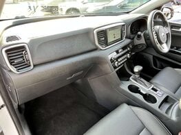 Kia Sportage 1.6 Sportage 4 CRDi ISG MHEV 4x4 Semi-Auto 4WD 5dr 17