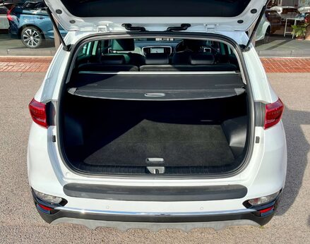 Kia Sportage 1.6 Sportage 4 CRDi ISG MHEV 4x4 Semi-Auto 4WD 5dr 83