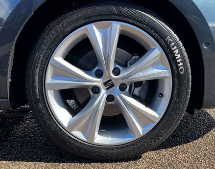 SEAT Leon 1.5 Leon FR eTSI Semi-Auto 5dr 16