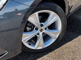 SEAT Leon 1.5 Leon FR eTSI Semi-Auto 5dr 3