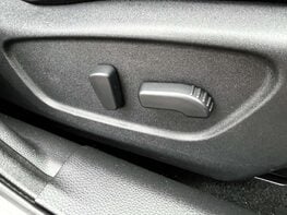 Nissan Qashqai 1.3 Qashqai Tekna DiG-T Semi-Auto 5dr 57