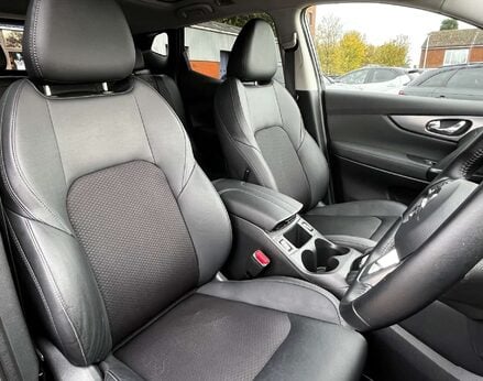 Nissan Qashqai 1.3 Qashqai Tekna DiG-T Semi-Auto 5dr 56