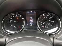 Nissan Qashqai 1.3 Qashqai Tekna DiG-T Semi-Auto 5dr 21