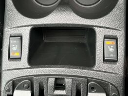 Nissan Qashqai 1.3 Qashqai Tekna DiG-T Semi-Auto 5dr 46