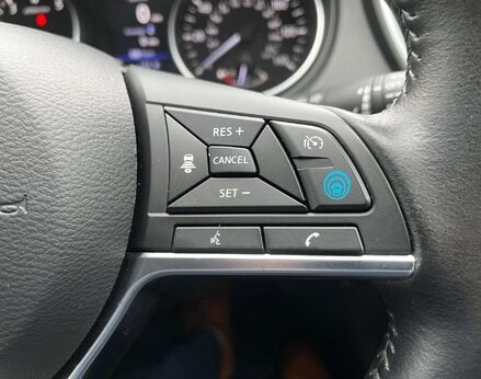 Nissan Qashqai 1.3 Qashqai Tekna DiG-T Semi-Auto 5dr 50