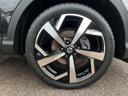 Nissan Qashqai 1.3 Qashqai Tekna DiG-T Semi-Auto 5dr 16