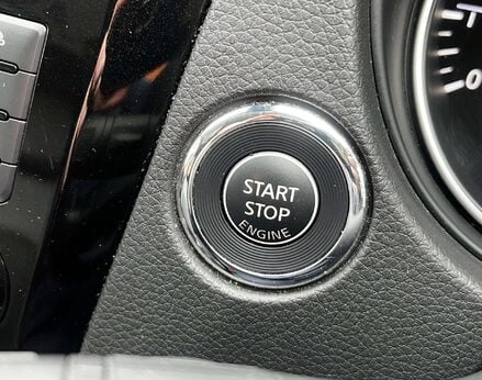 Nissan Qashqai 1.3 Qashqai Tekna DiG-T Semi-Auto 5dr 48