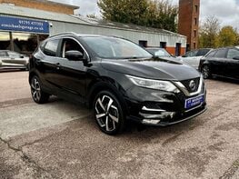 Nissan Qashqai 1.3 Qashqai Tekna DiG-T Semi-Auto 5dr 4