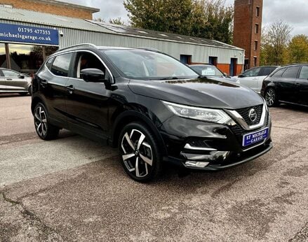 Nissan Qashqai 1.3 Qashqai Tekna DiG-T Semi-Auto 5dr 4