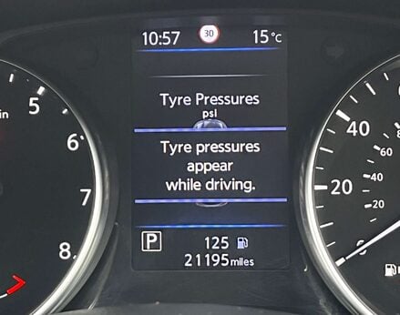 Nissan Qashqai 1.3 Qashqai Tekna DiG-T Semi-Auto 5dr 30