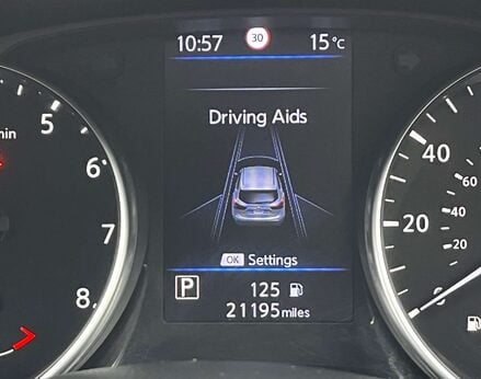 Nissan Qashqai 1.3 Qashqai Tekna DiG-T Semi-Auto 5dr 29