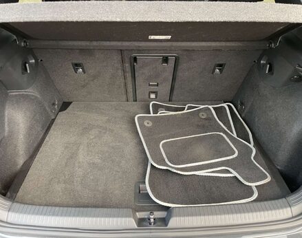 Volkswagen Golf 1.5 Golf R-Line TSI 5dr 74