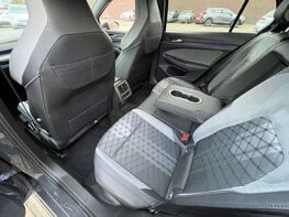 Volkswagen Golf 1.5 Golf R-Line TSI 5dr 72