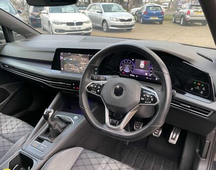 Volkswagen Golf 1.5 Golf R-Line TSI 5dr 17