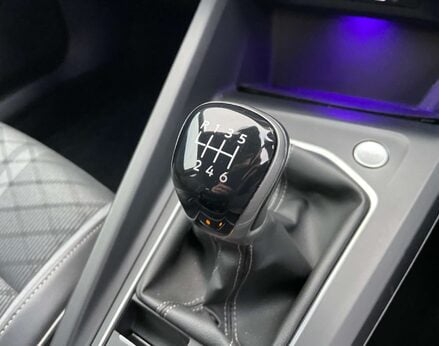 Volkswagen Golf 1.5 Golf R-Line TSI 5dr 58