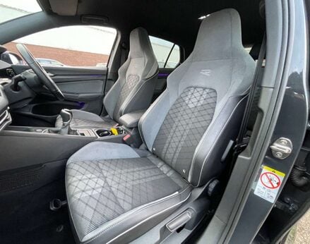 Volkswagen Golf 1.5 Golf R-Line TSI 5dr 69