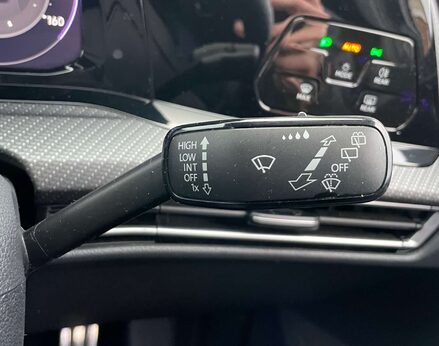 Volkswagen Golf 1.5 Golf R-Line TSI 5dr 64