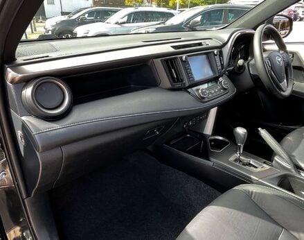 Toyota Rav4 2.5 RAV4 Excel HEV CVT 4WD 5dr 17