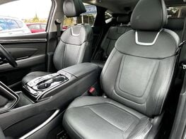 Hyundai TUCSON 1.6 Tucson Ultimate TGDi PHEV 4x4 Auto 4WD 5dr 68
