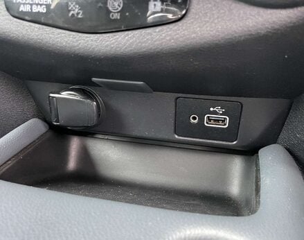 Nissan Juke 1.0 Juke N-Connecta DiG-T 5dr 46