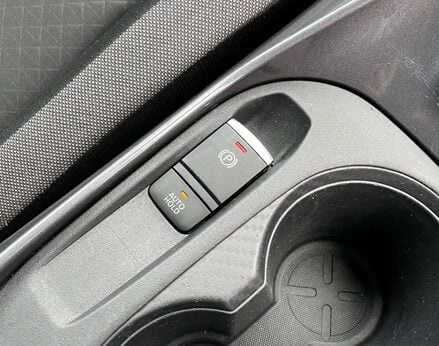 Nissan Juke 1.0 Juke N-Connecta DiG-T 5dr 50