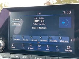 Nissan Juke 1.0 Juke N-Connecta DiG-T 5dr 38