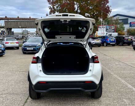 Nissan Juke 1.0 Juke N-Connecta DiG-T 5dr 63