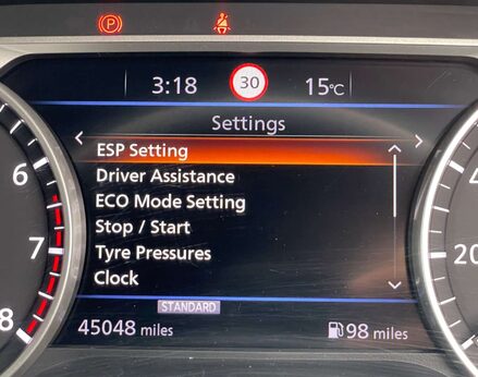 Nissan Juke 1.0 Juke N-Connecta DiG-T 5dr 27