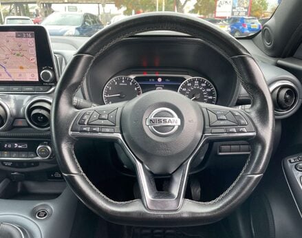 Nissan Juke 1.0 Juke N-Connecta DiG-T 5dr 19