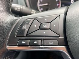 Nissan Juke 1.0 Juke N-Connecta DiG-T 5dr 51