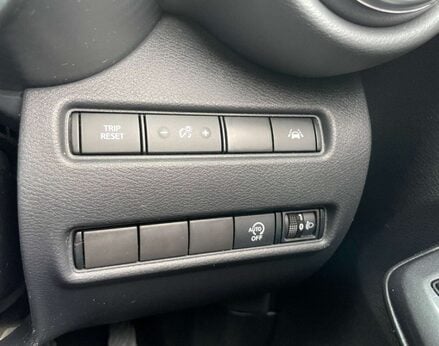 Nissan Juke 1.0 Juke N-Connecta DiG-T 5dr 55