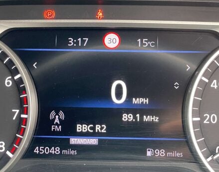 Nissan Juke 1.0 Juke N-Connecta DiG-T 5dr 22