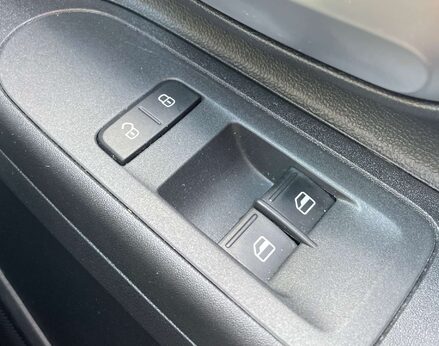 SEAT Mii 1.0 Mii Design 5dr 38