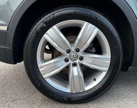Volkswagen Tiguan 2.0 Tiguan SEL TSi 4Motion Semi-Auto 4WD 5dr 15