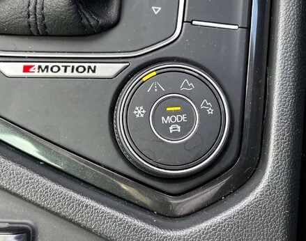 Volkswagen Tiguan 2.0 Tiguan SEL TSi 4Motion Semi-Auto 4WD 5dr 67