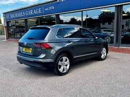 Volkswagen Tiguan 2.0 Tiguan SEL TSi 4Motion Semi-Auto 4WD 5dr 8