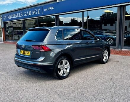 Volkswagen Tiguan 2.0 Tiguan SEL TSi 4Motion Semi-Auto 4WD 5dr 8
