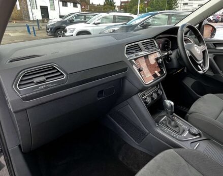 Volkswagen Tiguan 2.0 Tiguan SEL TSi 4Motion Semi-Auto 4WD 5dr 18