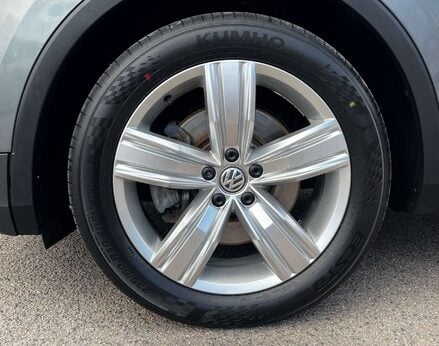 Volkswagen Tiguan 2.0 Tiguan SEL TSi 4Motion Semi-Auto 4WD 5dr 13