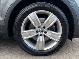 Volkswagen Tiguan 2.0 Tiguan SEL TSi 4Motion Semi-Auto 4WD 5dr 16