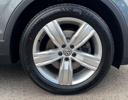 Volkswagen Tiguan 2.0 Tiguan SEL TSi 4Motion Semi-Auto 4WD 5dr 16