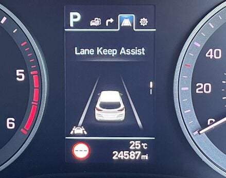 Hyundai TUCSON 1.6 Tucson Premium SE48v MHEV CRDi 2WD Semi-Auto 5dr 31