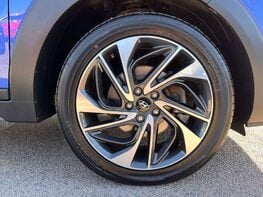 Hyundai TUCSON 1.6 Tucson Premium SE48v MHEV CRDi 2WD Semi-Auto 5dr 16