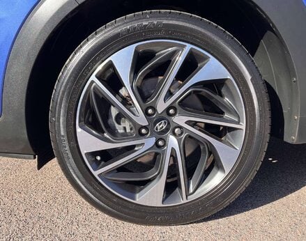 Hyundai TUCSON 1.6 Tucson Premium SE48v MHEV CRDi 2WD Semi-Auto 5dr 13