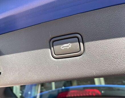 Hyundai TUCSON 1.6 Tucson Premium SE48v MHEV CRDi 2WD Semi-Auto 5dr 79