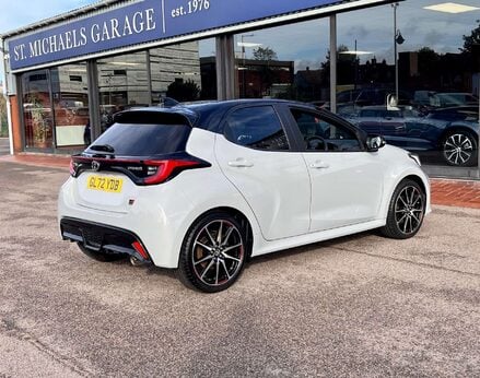 Toyota Yaris 1.5 Yaris GR Sport HEV CVT 5dr 8
