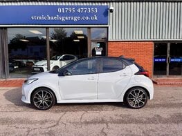Toyota Yaris 1.5 Yaris GR Sport HEV CVT 5dr 11