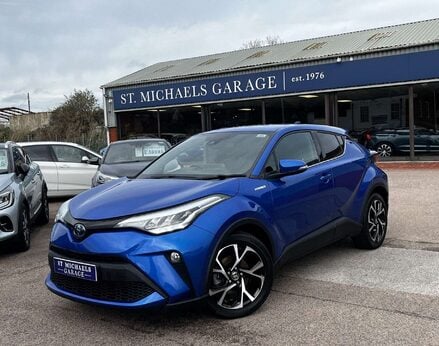 Toyota C-HR 2.0 C-HR Design HEV CVT 5dr 1
