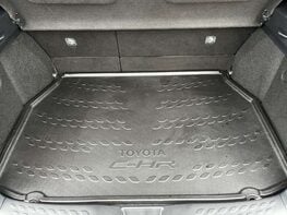 Toyota C-HR 2.0 C-HR Design HEV CVT 5dr 65